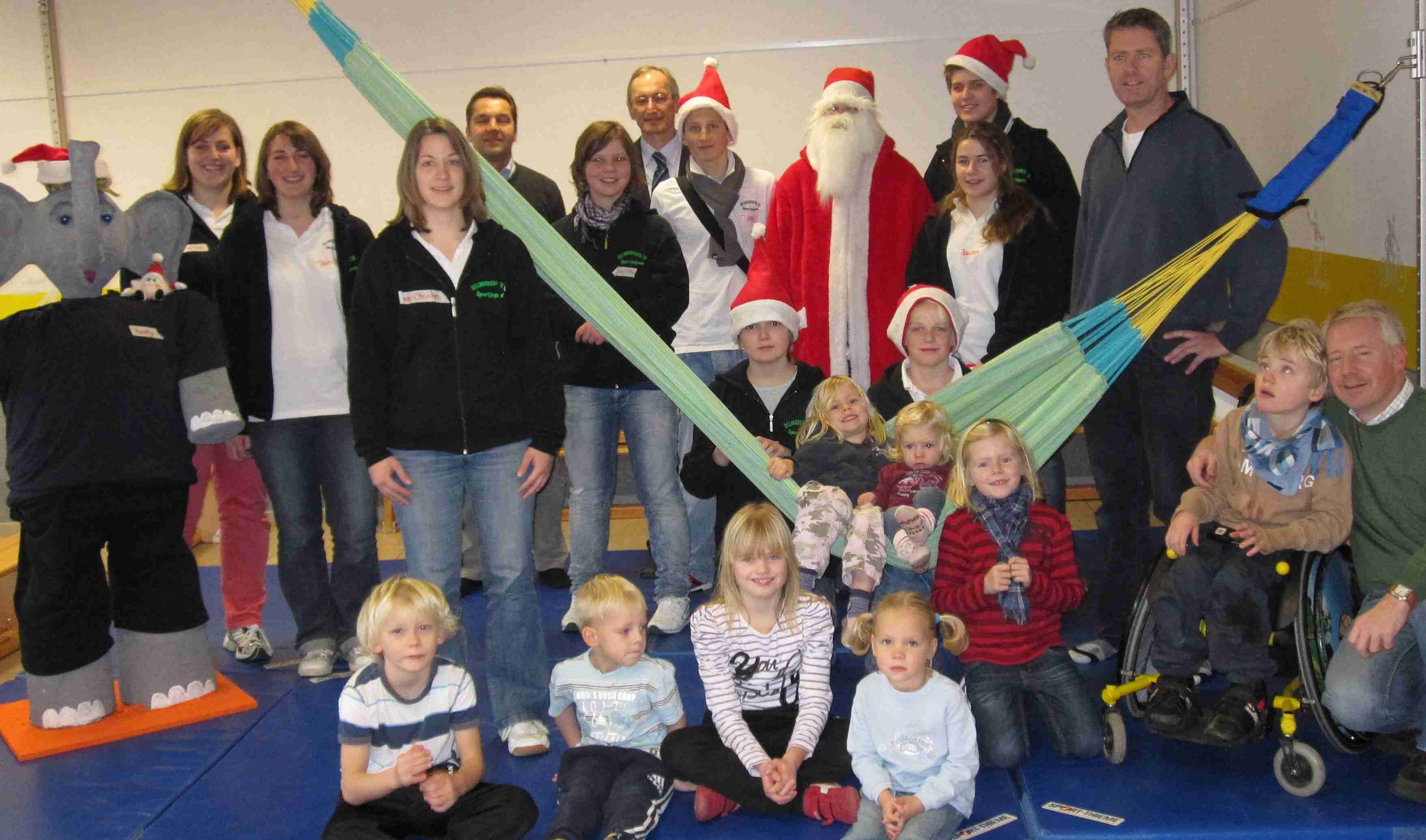 Foto Bürgerstiftung von der Bewegungswelt: Kinder und Betreuer