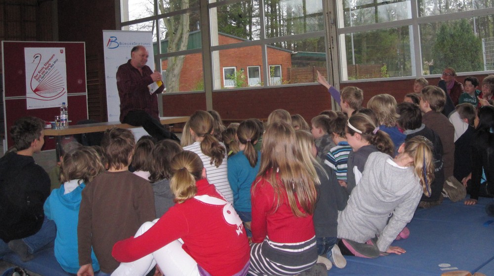 Ulli Schubert in der GS Hoisdorf